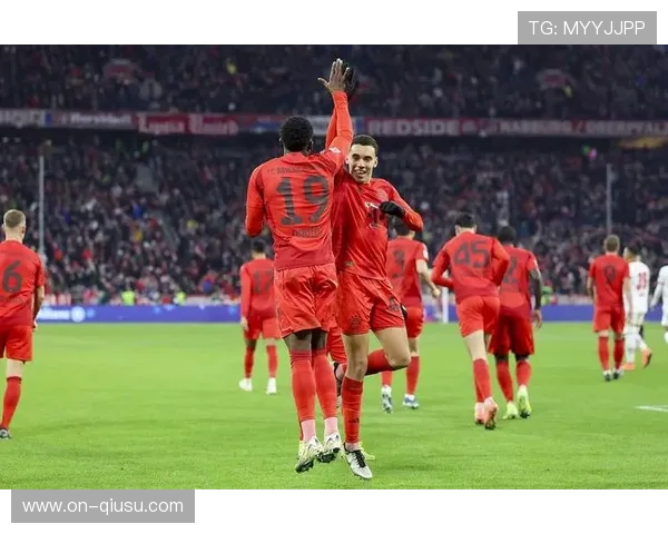 拜仁vs法兰克福,穆西亚拉直塞助奥利塞首开纪录